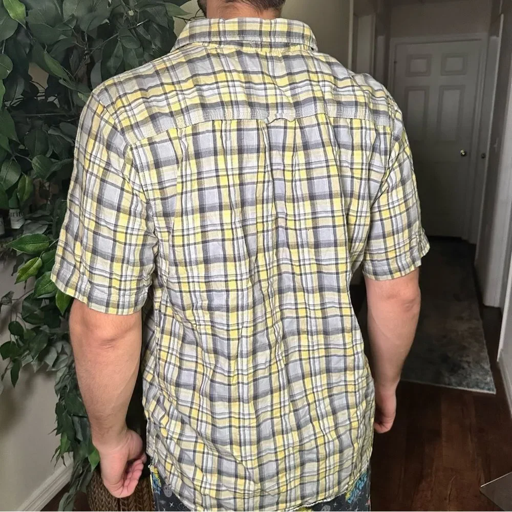 The North Face Men’s Yellow and Gray Casual Button Down Shirt